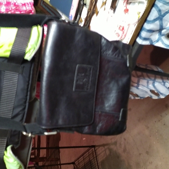 Purse - Picture 2 of 3